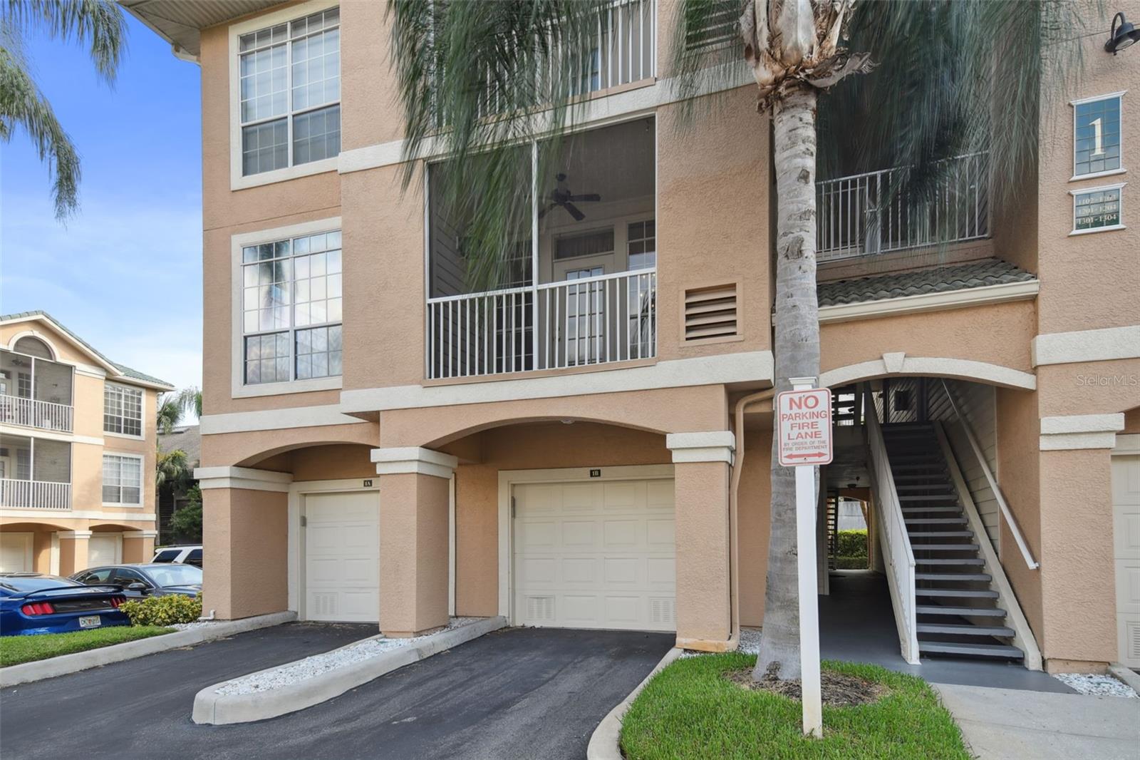 1201 BAY CLUB CIR, TAMPA, FL — photo 3