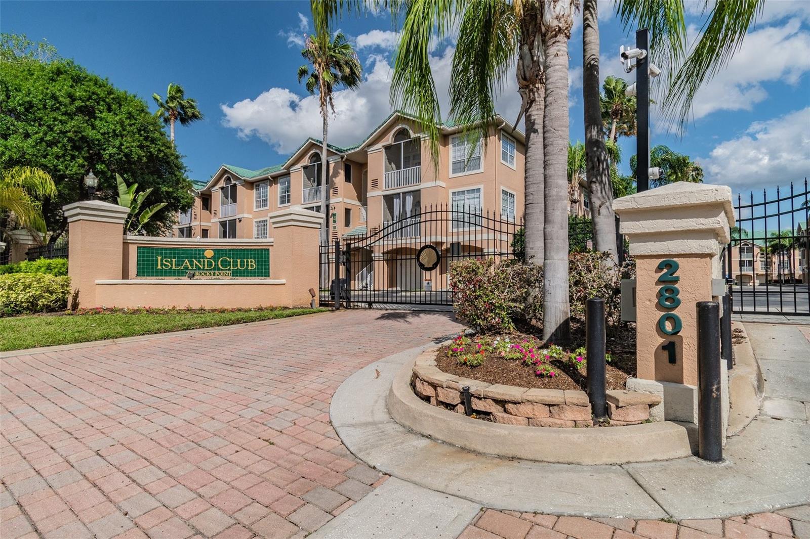 1201 BAY CLUB CIR, TAMPA, FL — photo 13