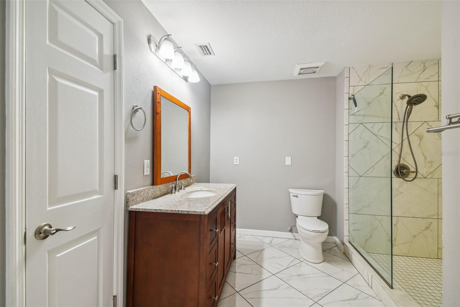 1201 BAY CLUB CIR, TAMPA, FL — photo 23