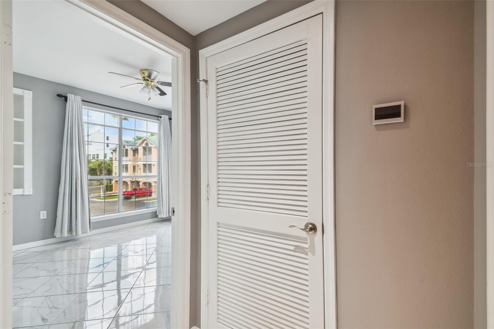 1201 BAY CLUB CIR, TAMPA, FL — photo 26