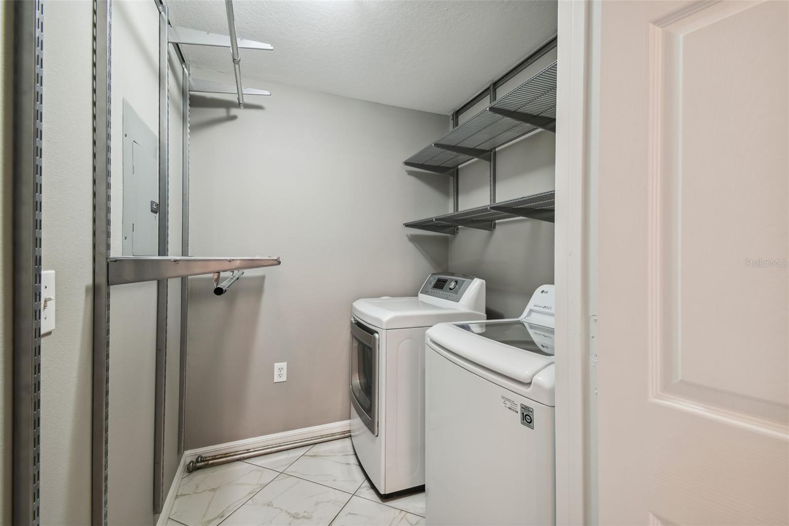 1201 BAY CLUB CIR, TAMPA, FL — photo 40