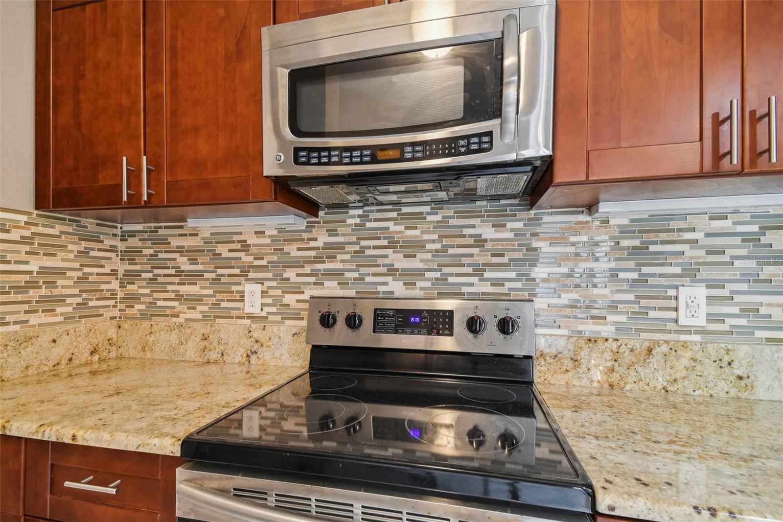 1201 BAY CLUB CIR, TAMPA, FL — photo 45
