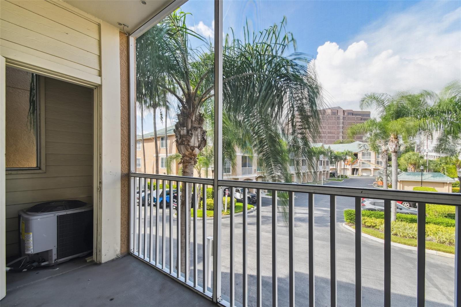 1201 BAY CLUB CIR, TAMPA, FL — photo 55