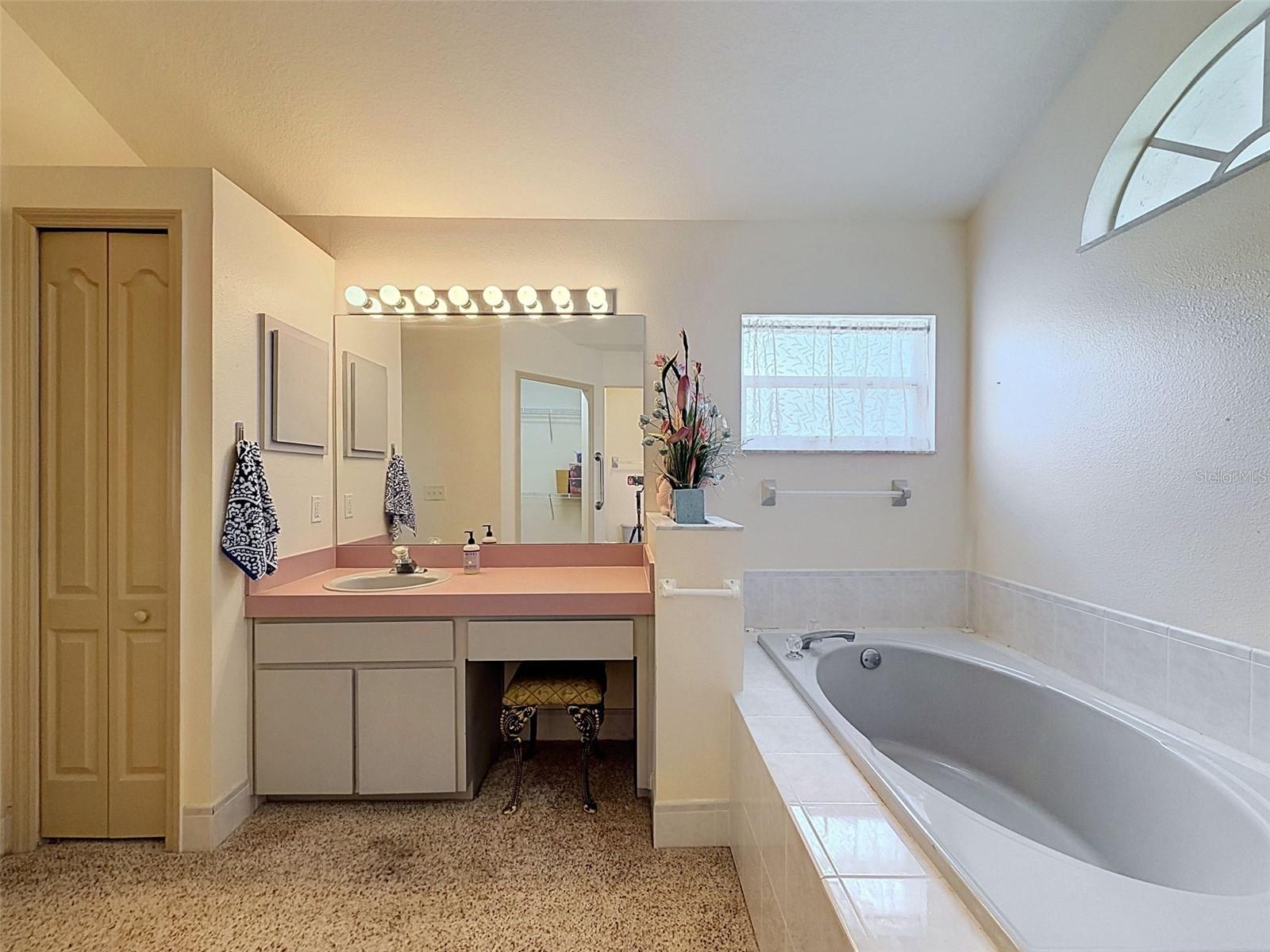 6170 GAINSBORO AVE, SPRING HILL, FL — photo 30