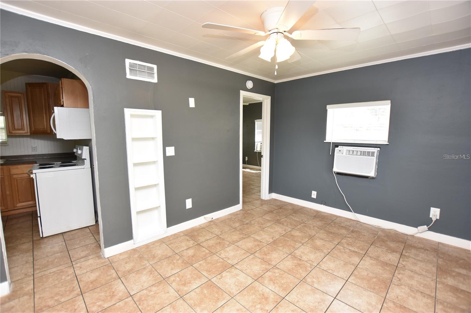 928 E VALENCIA ST, LAKELAND, FL — photo 26
