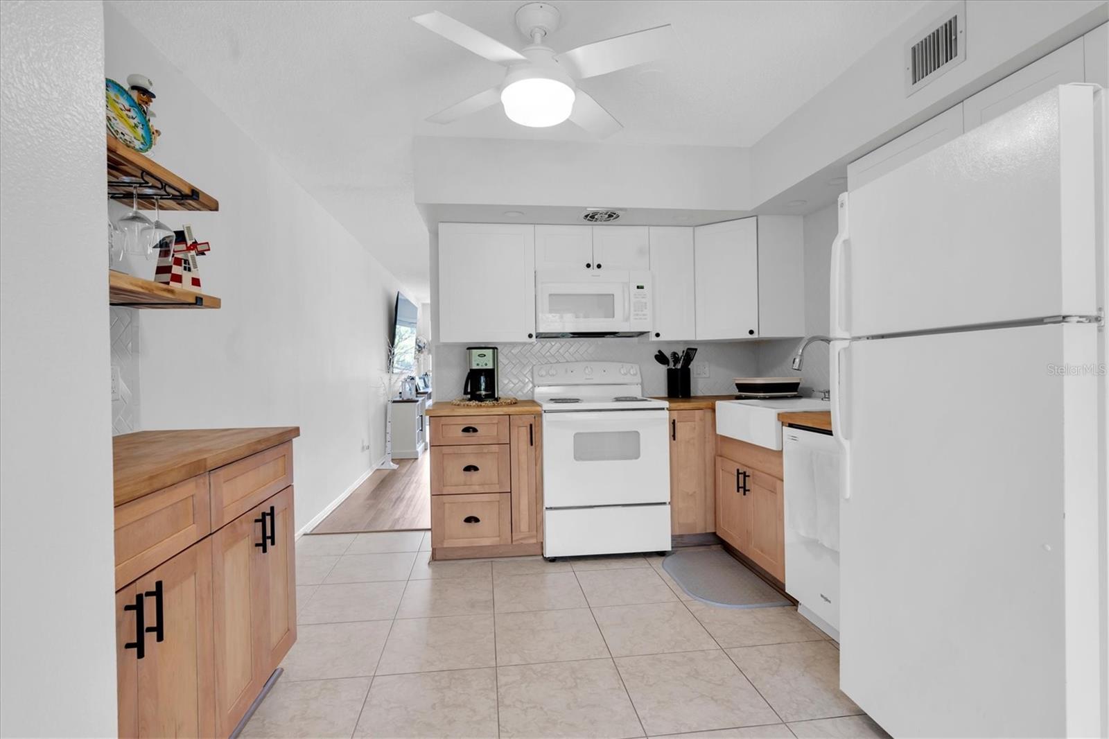 2461 RHODESIAN DR #45, CLEARWATER, FL — photo 9