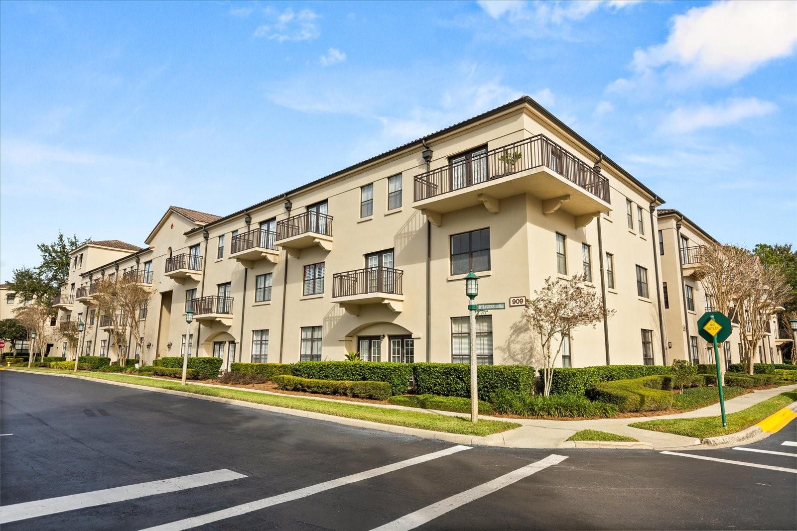 909 WATERSIDE LN #307, CELEBRATION, FL
