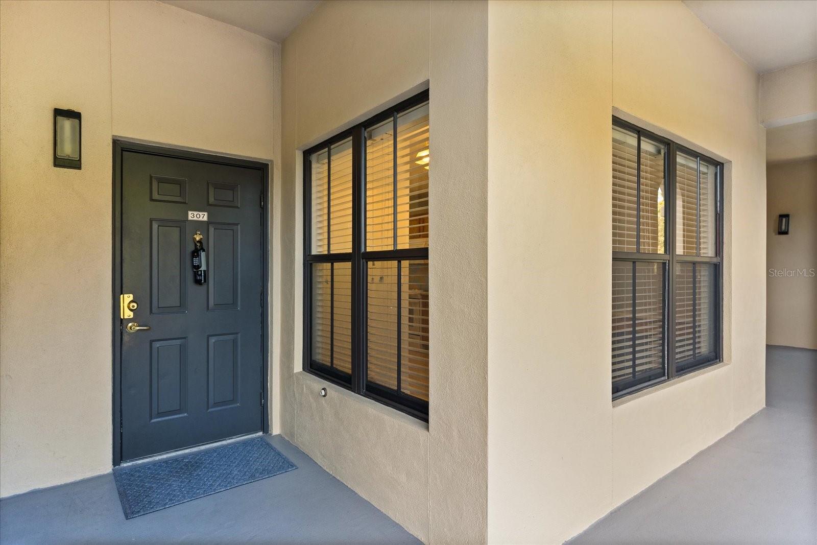 909 WATERSIDE LN #307, CELEBRATION, FL — photo 2