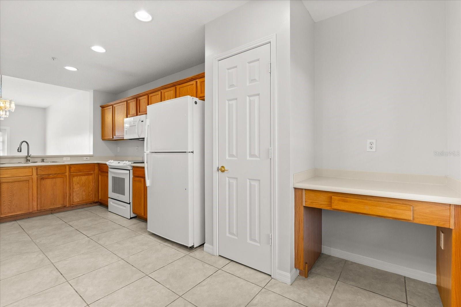 909 WATERSIDE LN #307, CELEBRATION, FL — photo 12