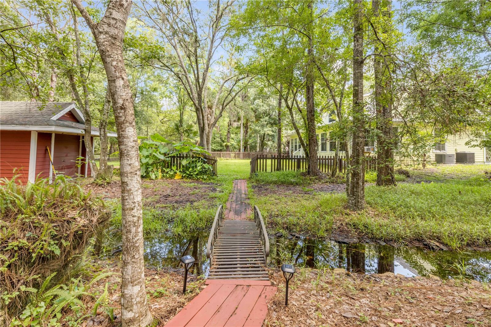 227 N SAMSULA DR, NEW SMYRNA BEACH, FL — photo 32