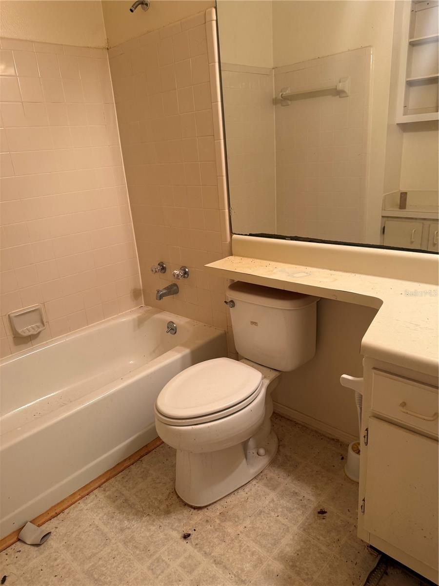 1401 S PALMETTO AVE #201, DAYTONA BEACH, FL — photo 2