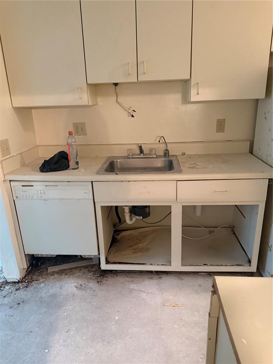 1401 S PALMETTO AVE #201, DAYTONA BEACH, FL — photo 4