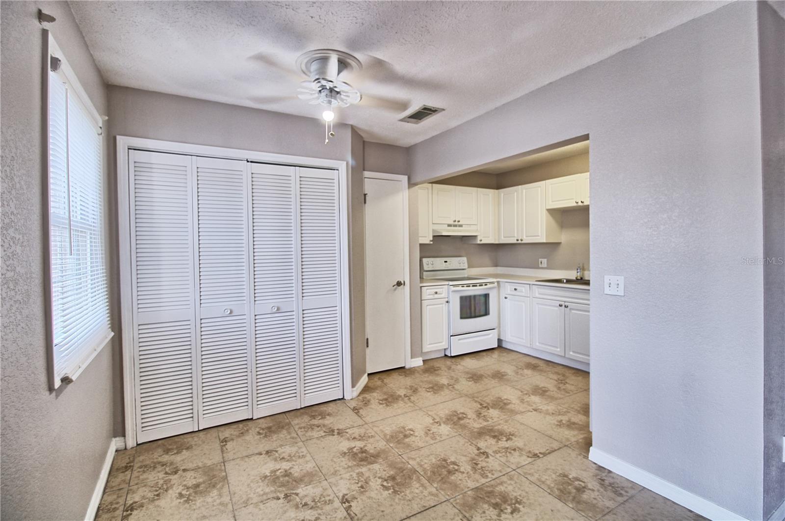 13760 ORANGE SUNSET DR #201, TAMPA, FL — photo 4