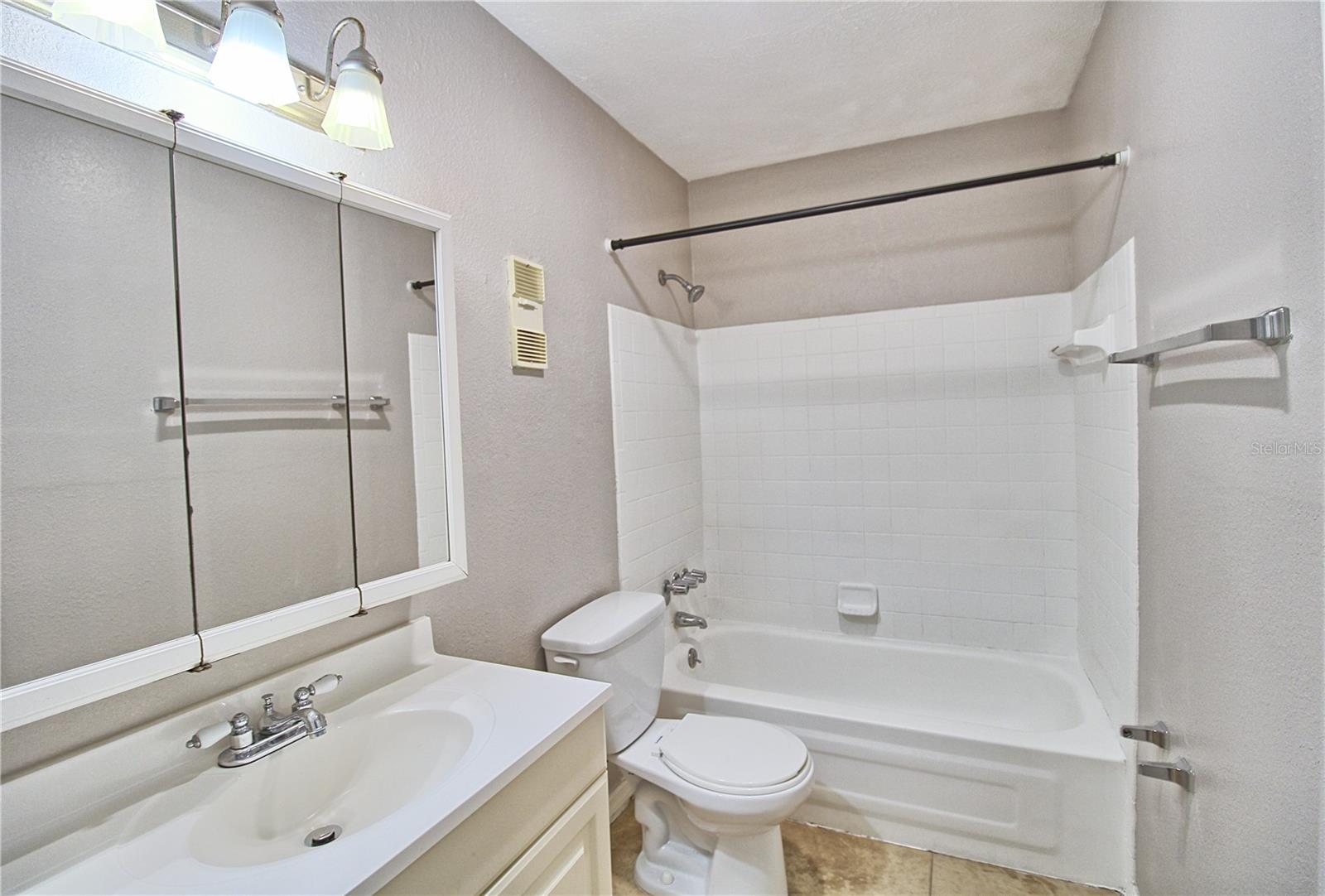 13760 ORANGE SUNSET DR #201, TAMPA, FL — photo 9