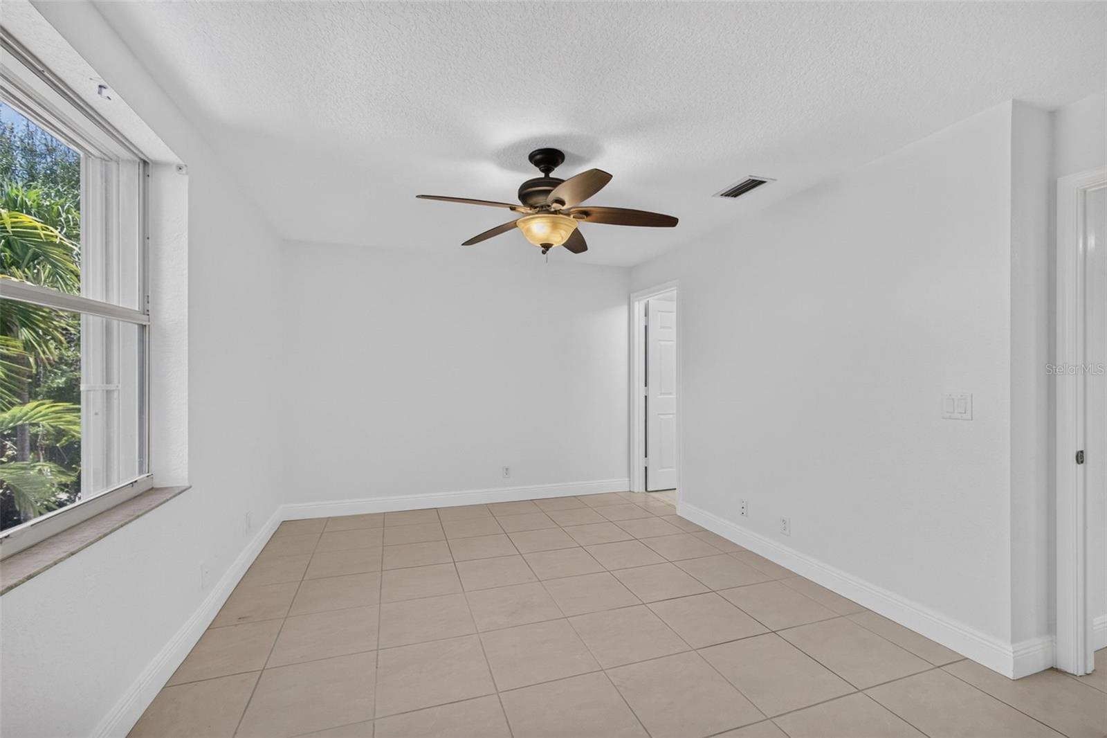 946 SUMMIT LAKE DR, WEST PALM BEACH, FL — photo 13