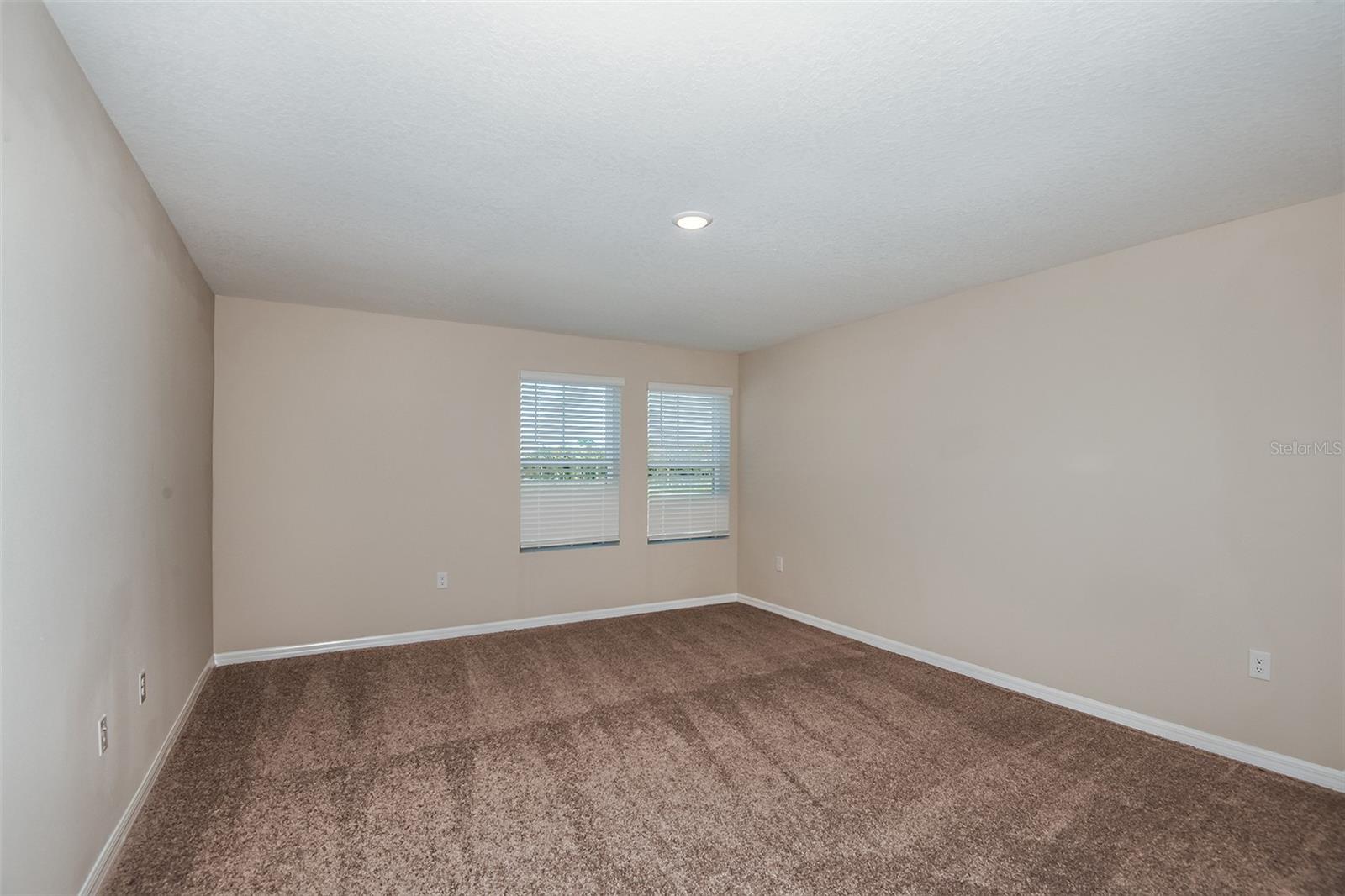 33669 NOBLE CREEK PL, DADE CITY, FL — photo 4