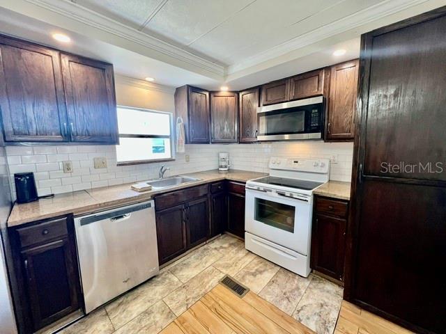 10818 FREEDOM DR, PORT RICHEY, FL — photo 10