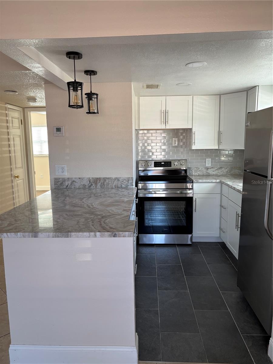 555 69TH AVE #1, ST PETERSBURG, FL — photo 9