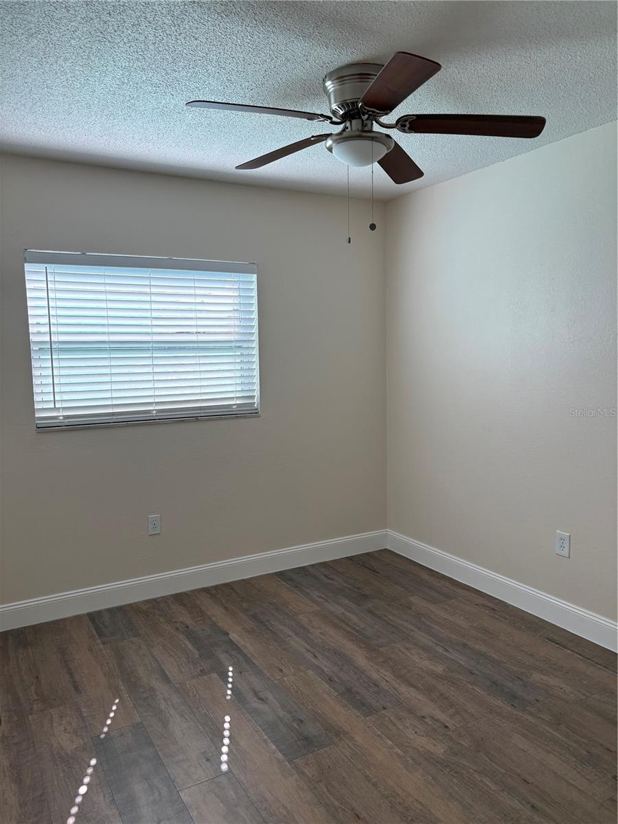 555 69TH AVE #1, ST PETERSBURG, FL — photo 15