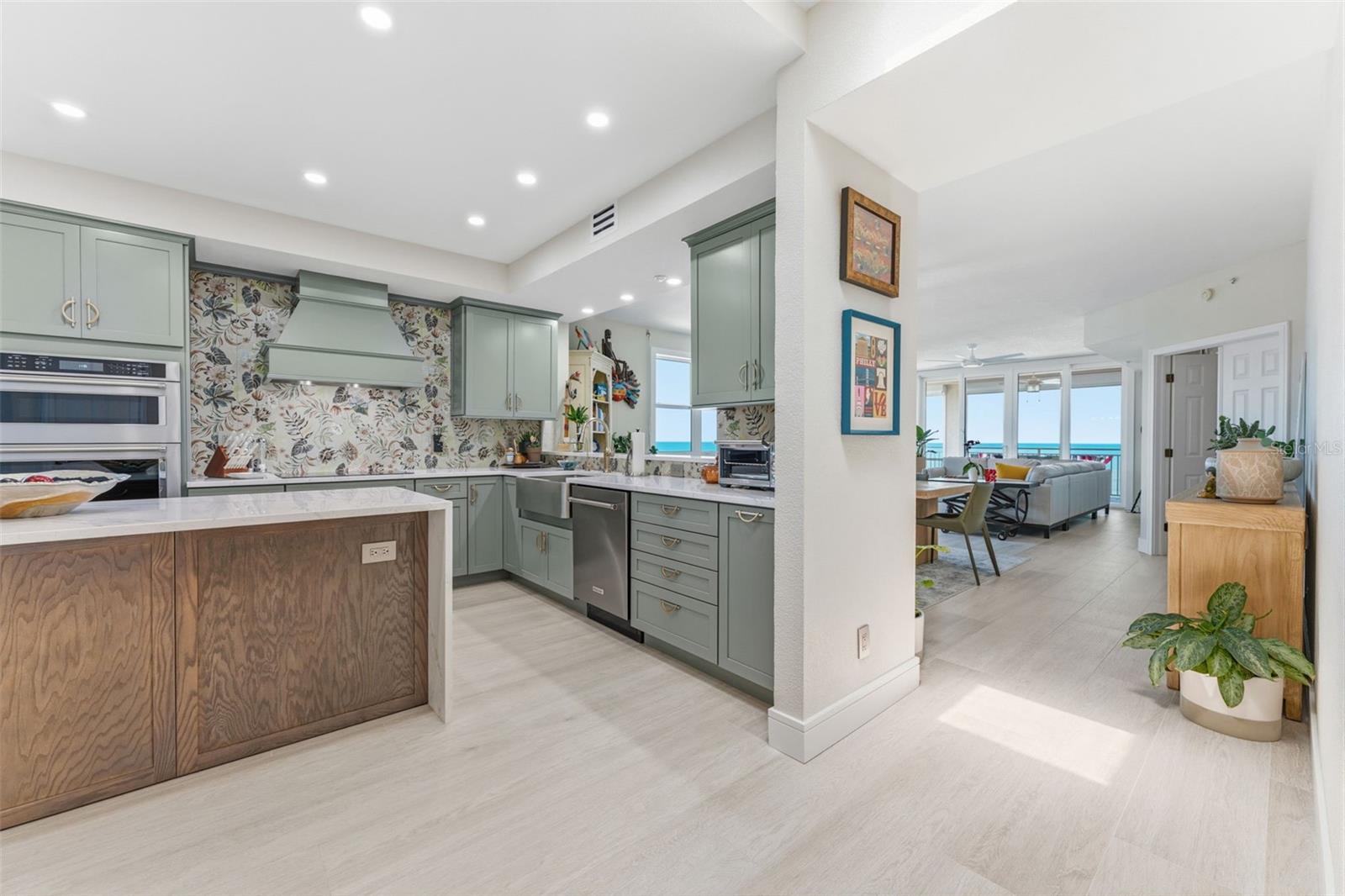 2 15TH AVE #401, INDIAN ROCKS BEACH, FL — photo 8