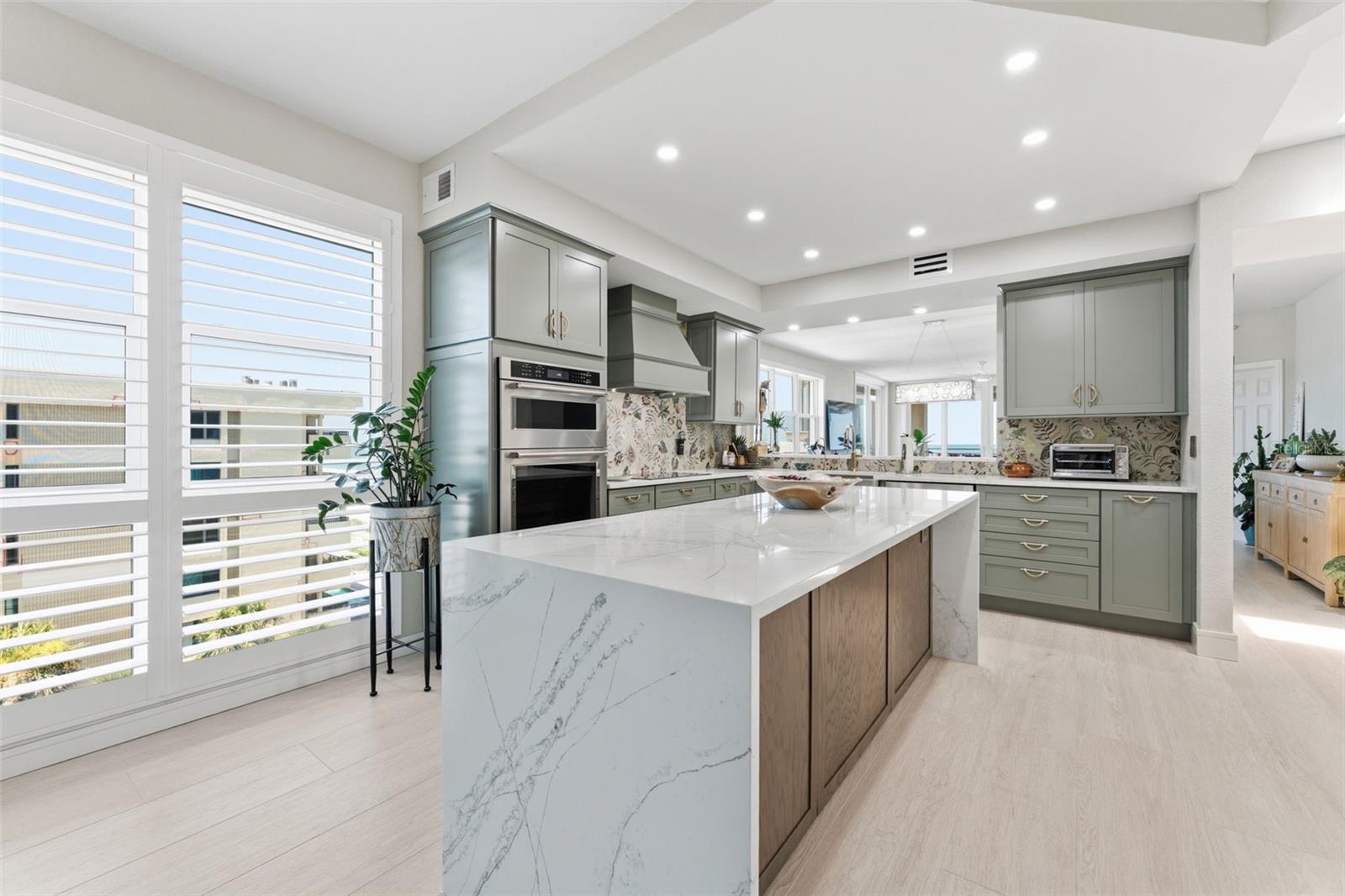 2 15TH AVE #401, INDIAN ROCKS BEACH, FL — photo 11