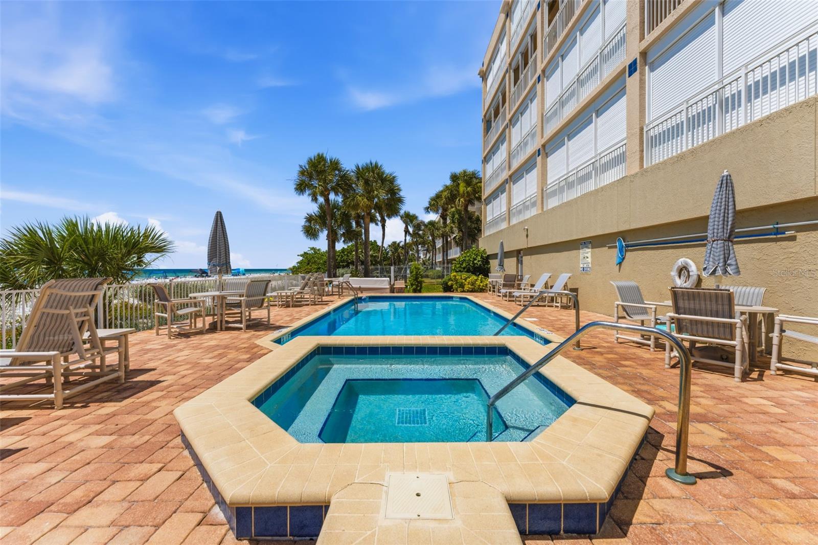 2 15TH AVE #401, INDIAN ROCKS BEACH, FL — photo 37