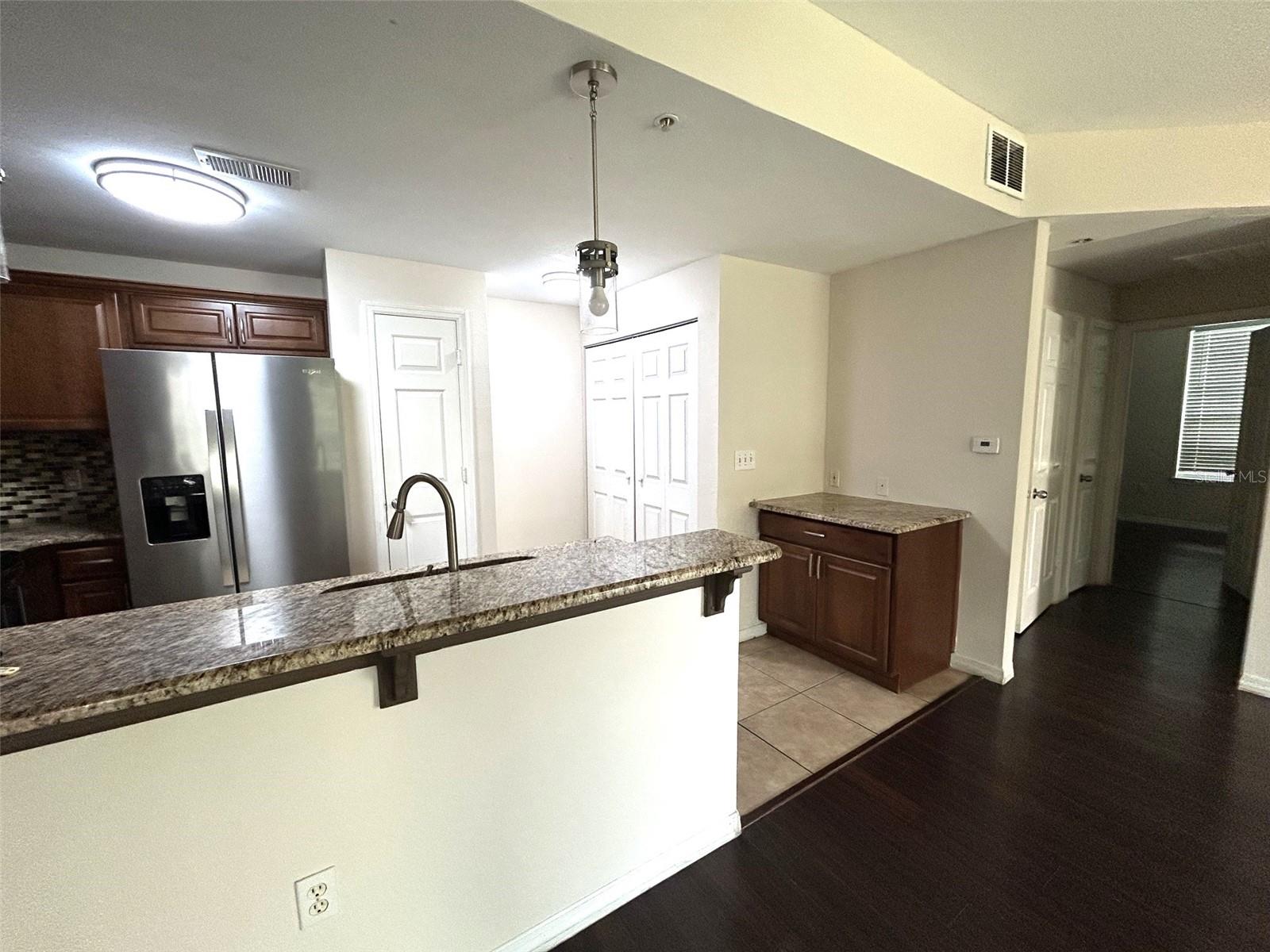 2015 ERVING CIR #208, OCOEE, FL — photo 4