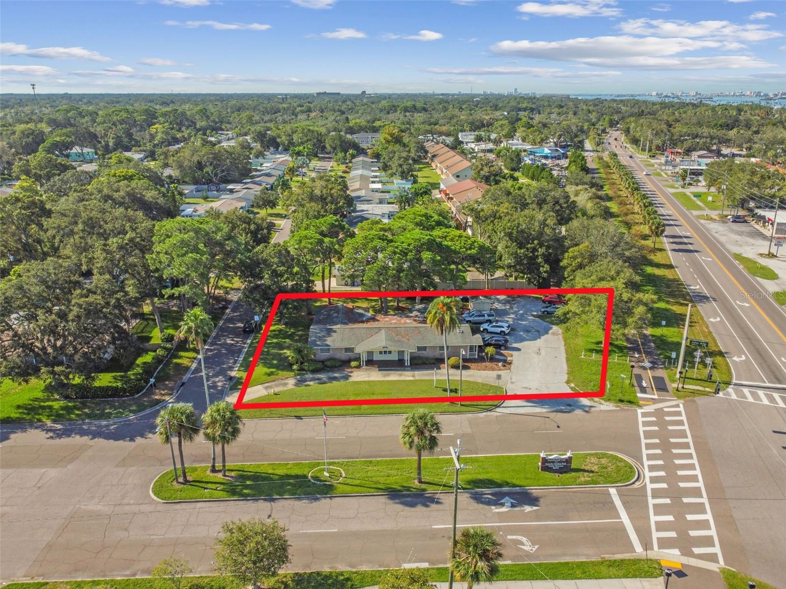 605 PALM BLVD, DUNEDIN, FL — photo 2