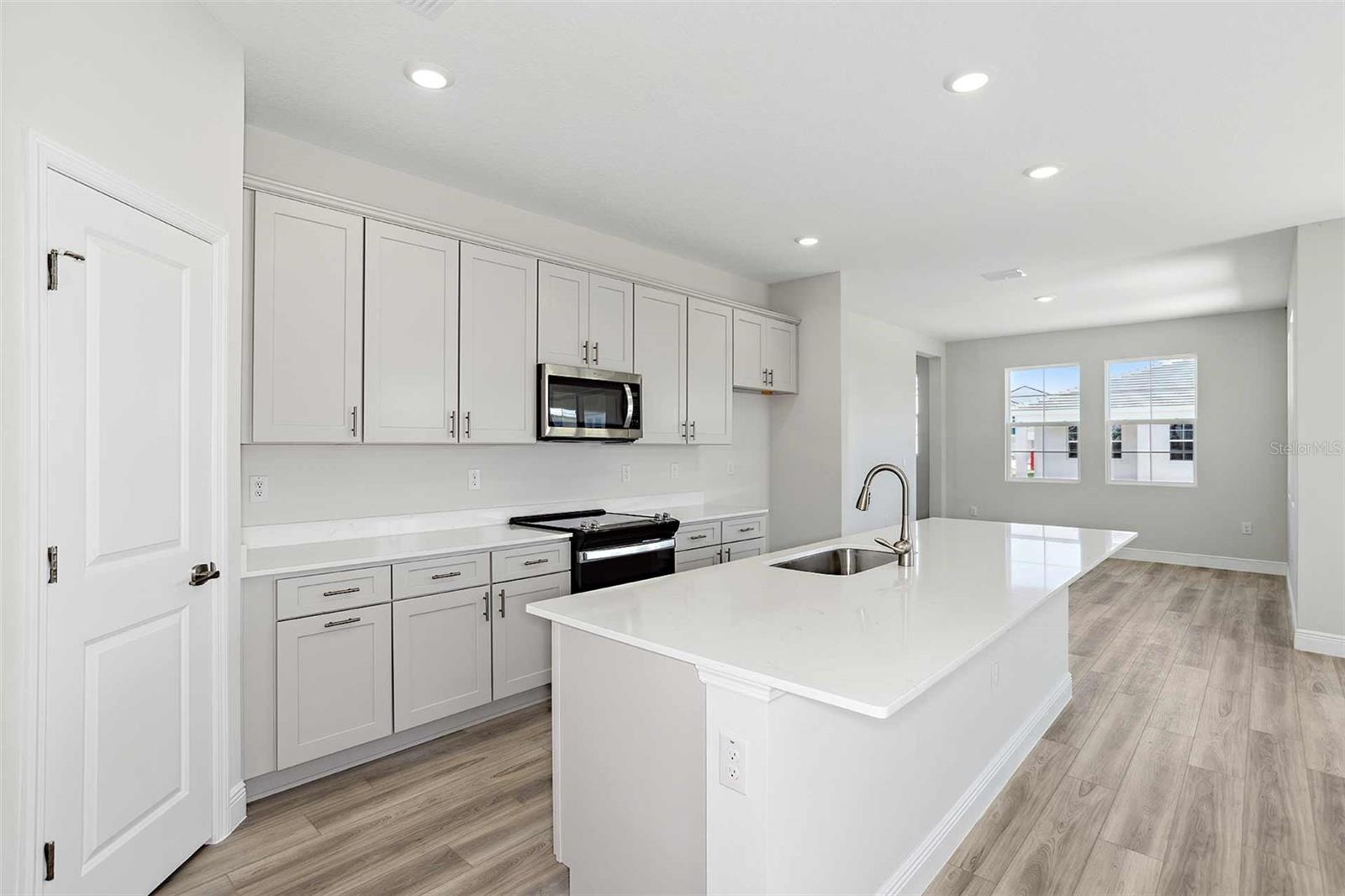 33595 TWILIGHT SEA PL, DADE CITY, FL — photo 15