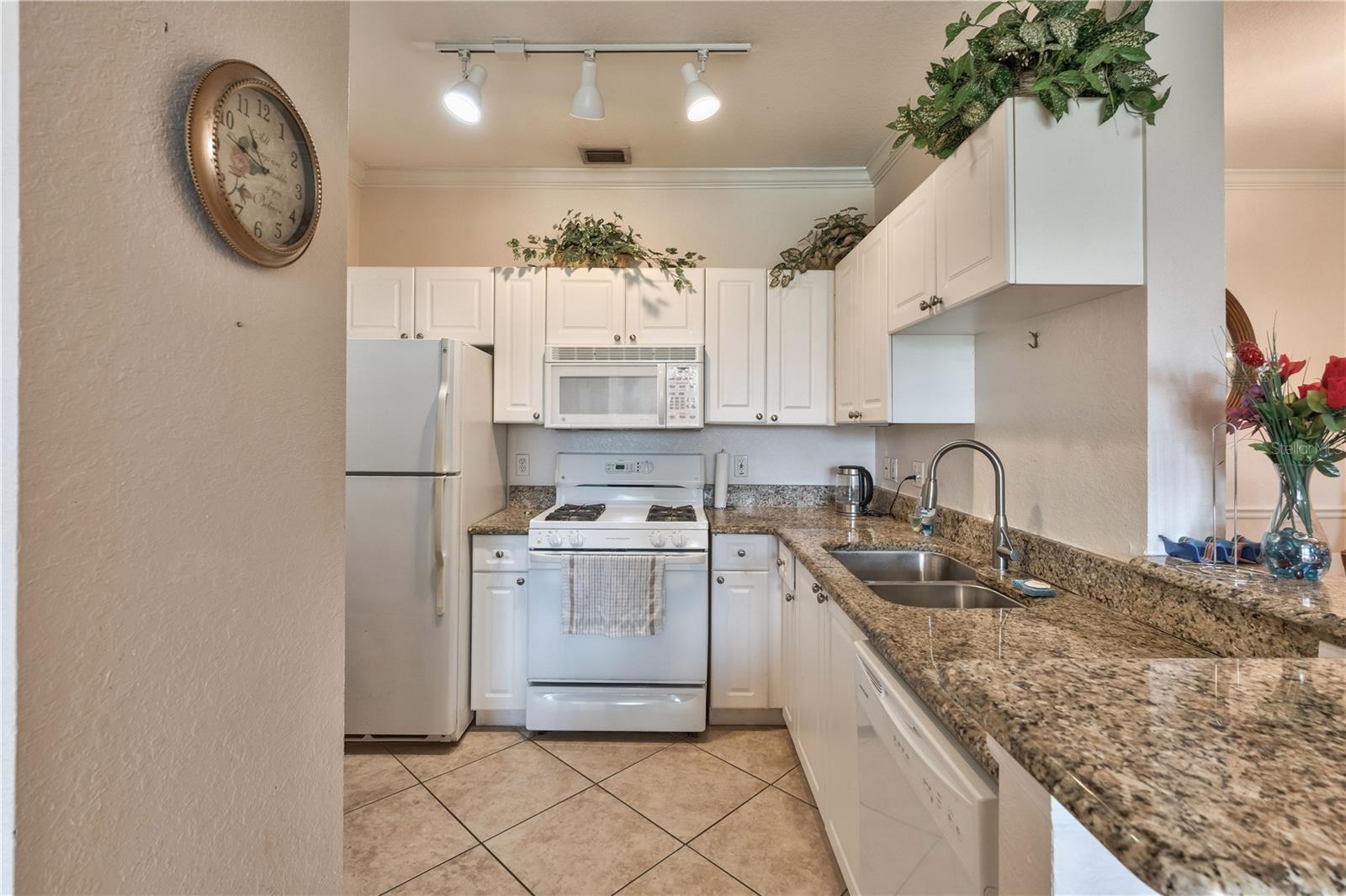 2732 VIA MURANO #526, CLEARWATER, FL — photo 8