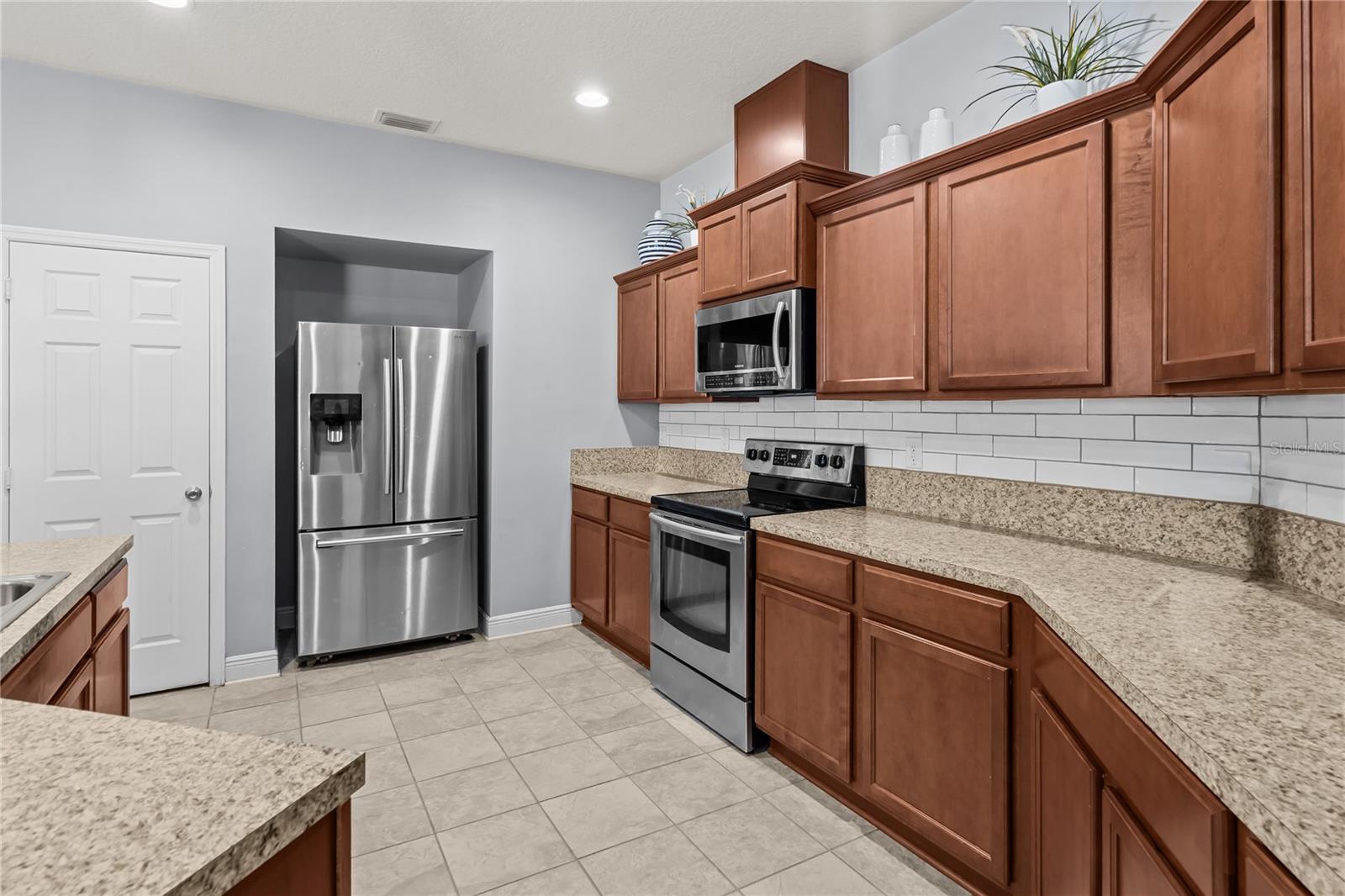 665 CARYA CT, DELAND, FL — photo 15