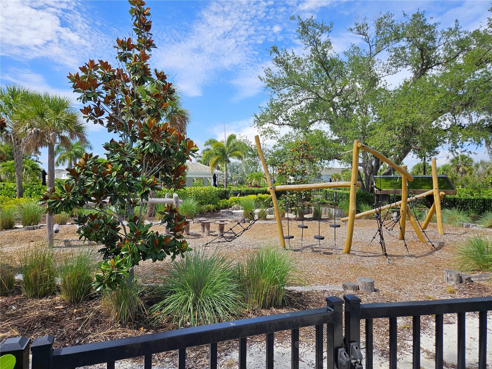 15285 SHADY PALMS LN, NOKOMIS, FL — photo 5