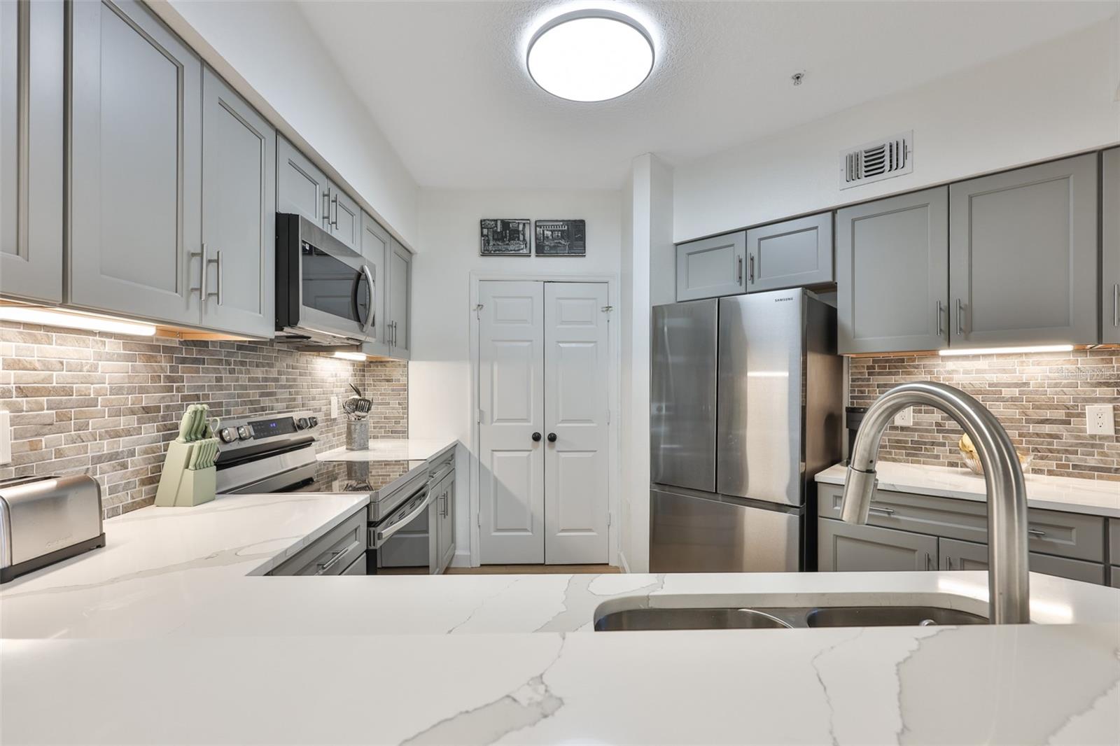 3312 BAY CLUB CIR #3312, TAMPA, FL — photo 9