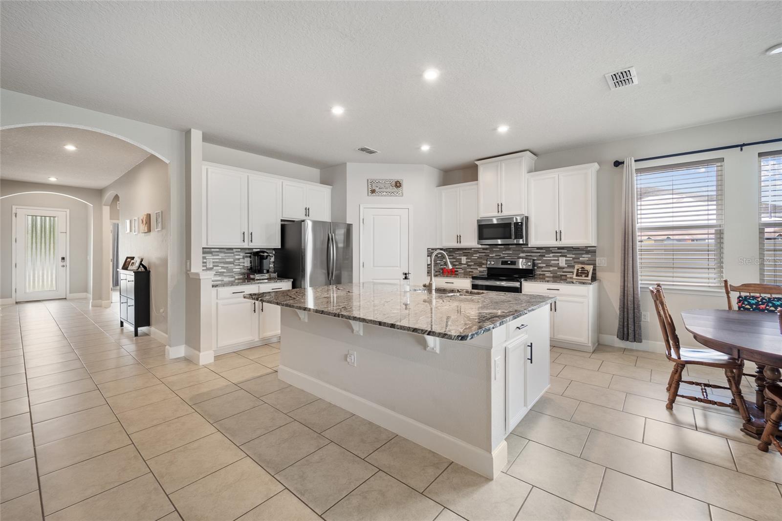 584 SEATTLE SLEW DR, DAVENPORT, FL — photo 3