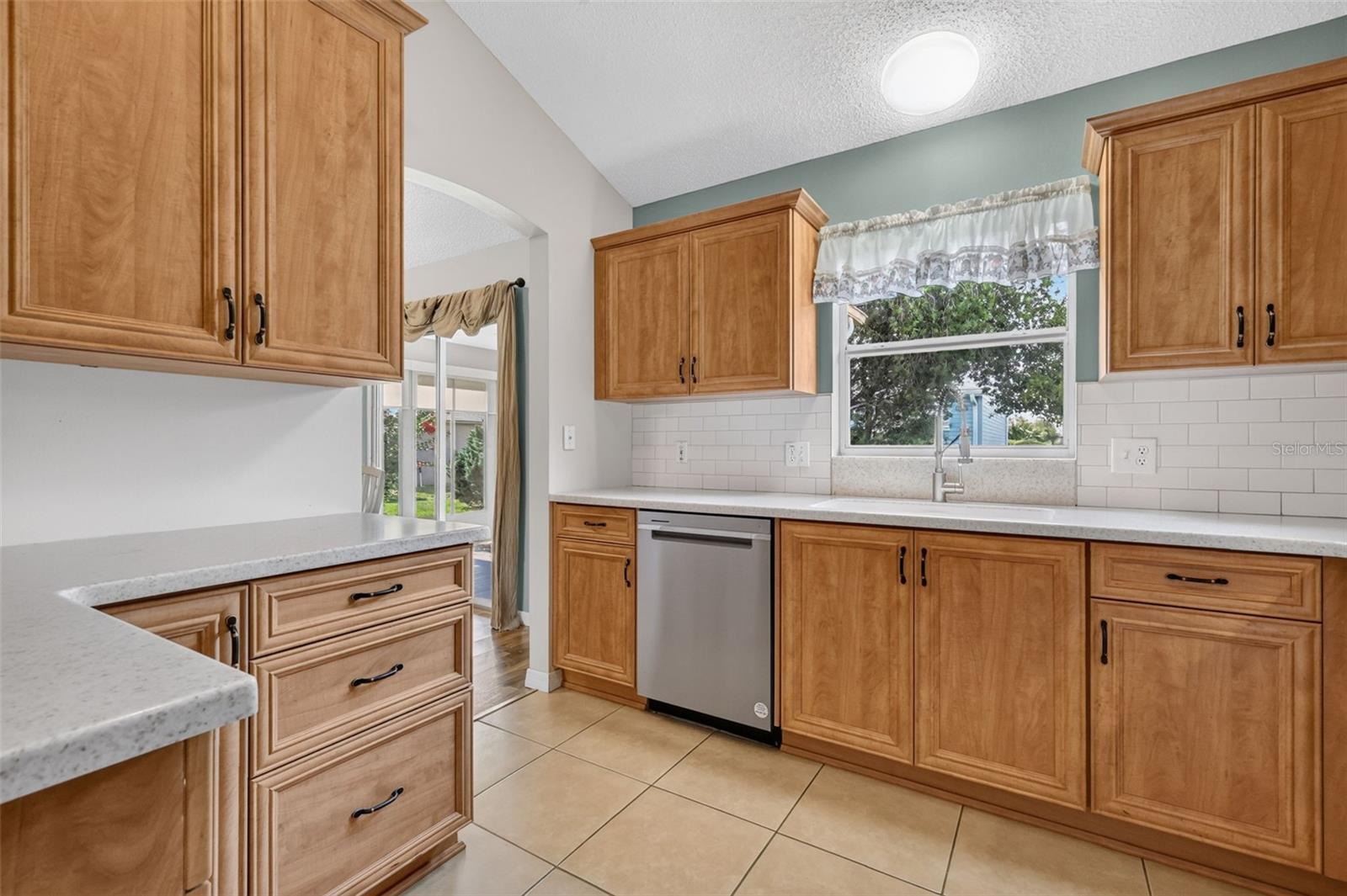 1911 DEL NORTE DR, THE VILLAGES, FL — photo 8