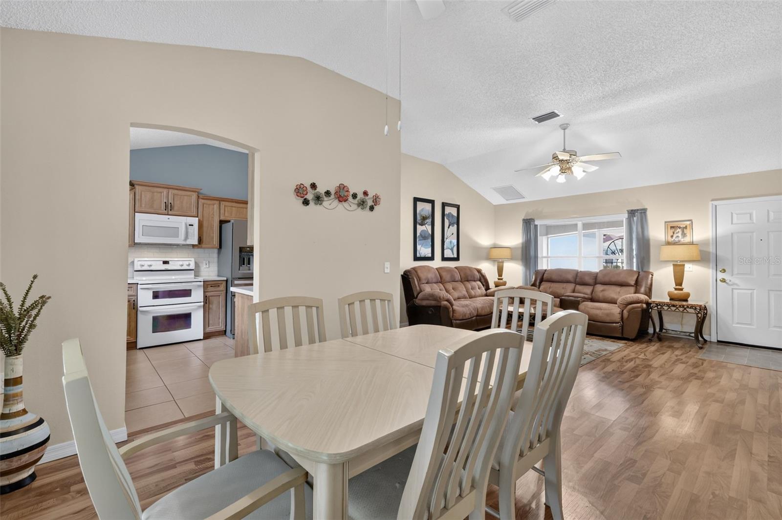 1911 DEL NORTE DR, THE VILLAGES, FL — photo 11