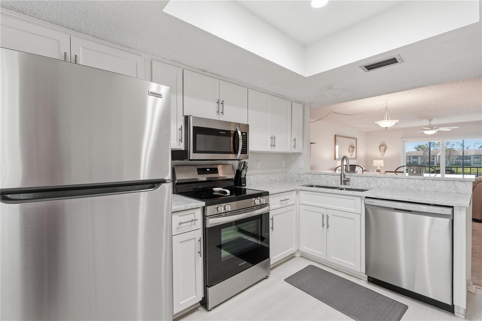 240 CYPRESS LN #240, OLDSMAR, FL — photo 11