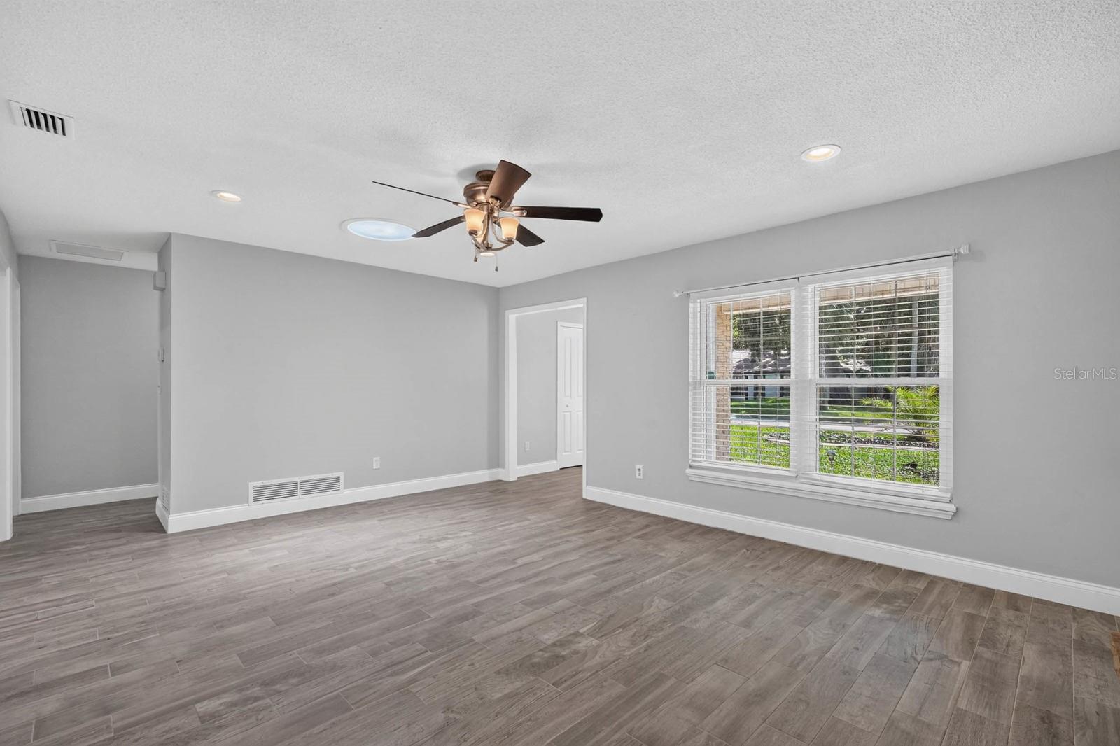 1017 E INDIAN OAKS, DAYTONA BEACH, FL — photo 7