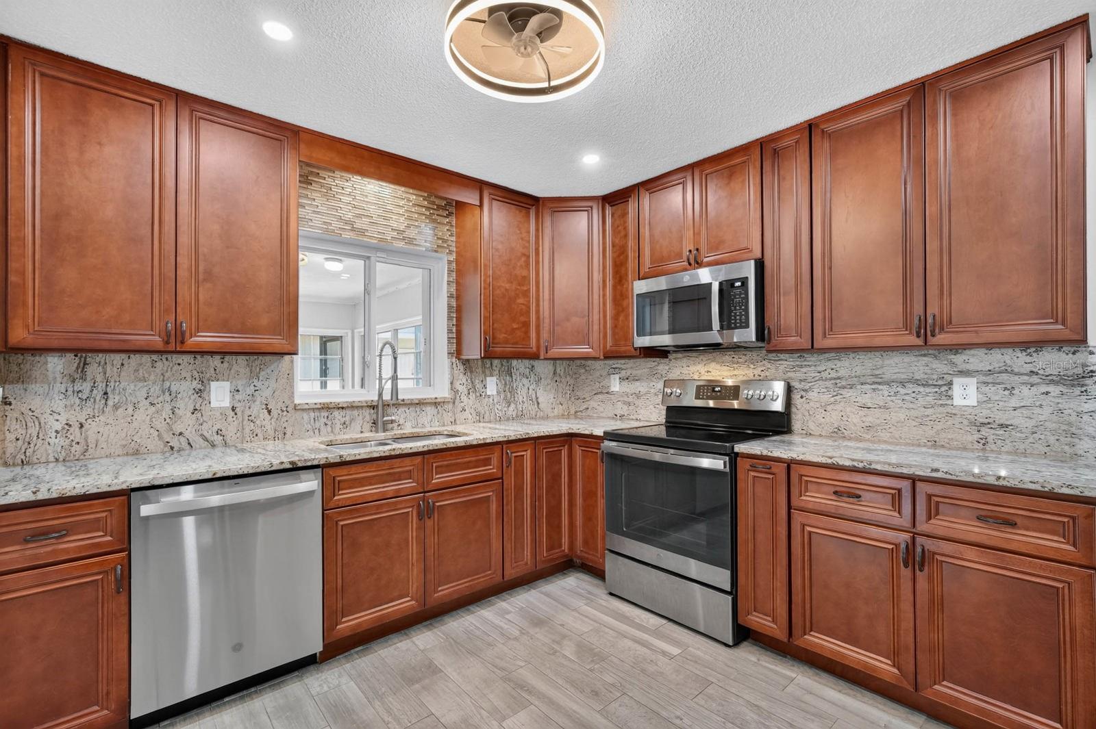 1017 E INDIAN OAKS, DAYTONA BEACH, FL — photo 10
