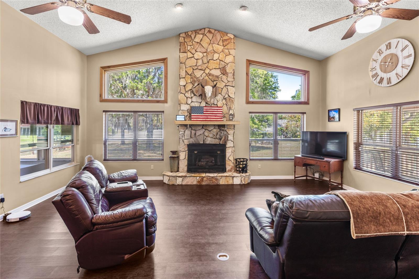 5930 ISLAND RD, MELROSE, FL — photo 14