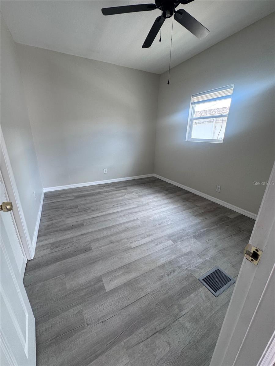 32 ADA STREET, TARPON SPRINGS, FL — photo 3