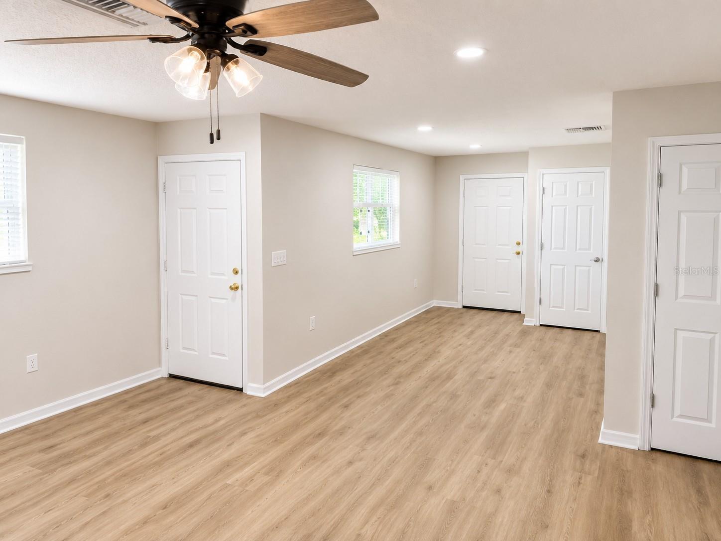 3058 PALMADELIA AVE, SARASOTA, FL — photo 4