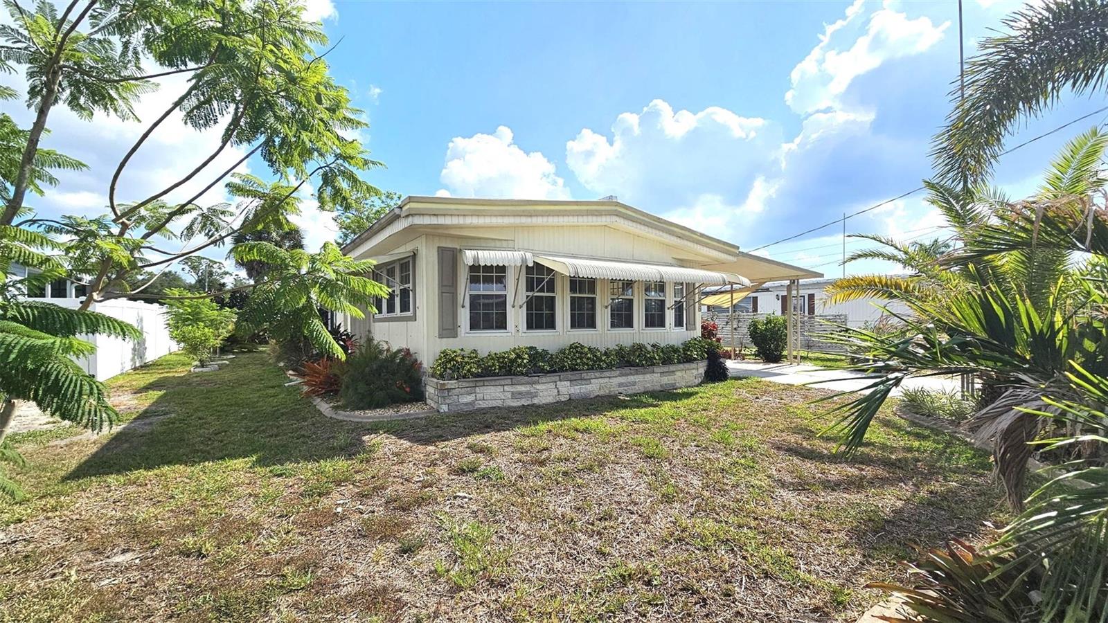 1240 SEAGULL DR, ENGLEWOOD, FL — photo 4