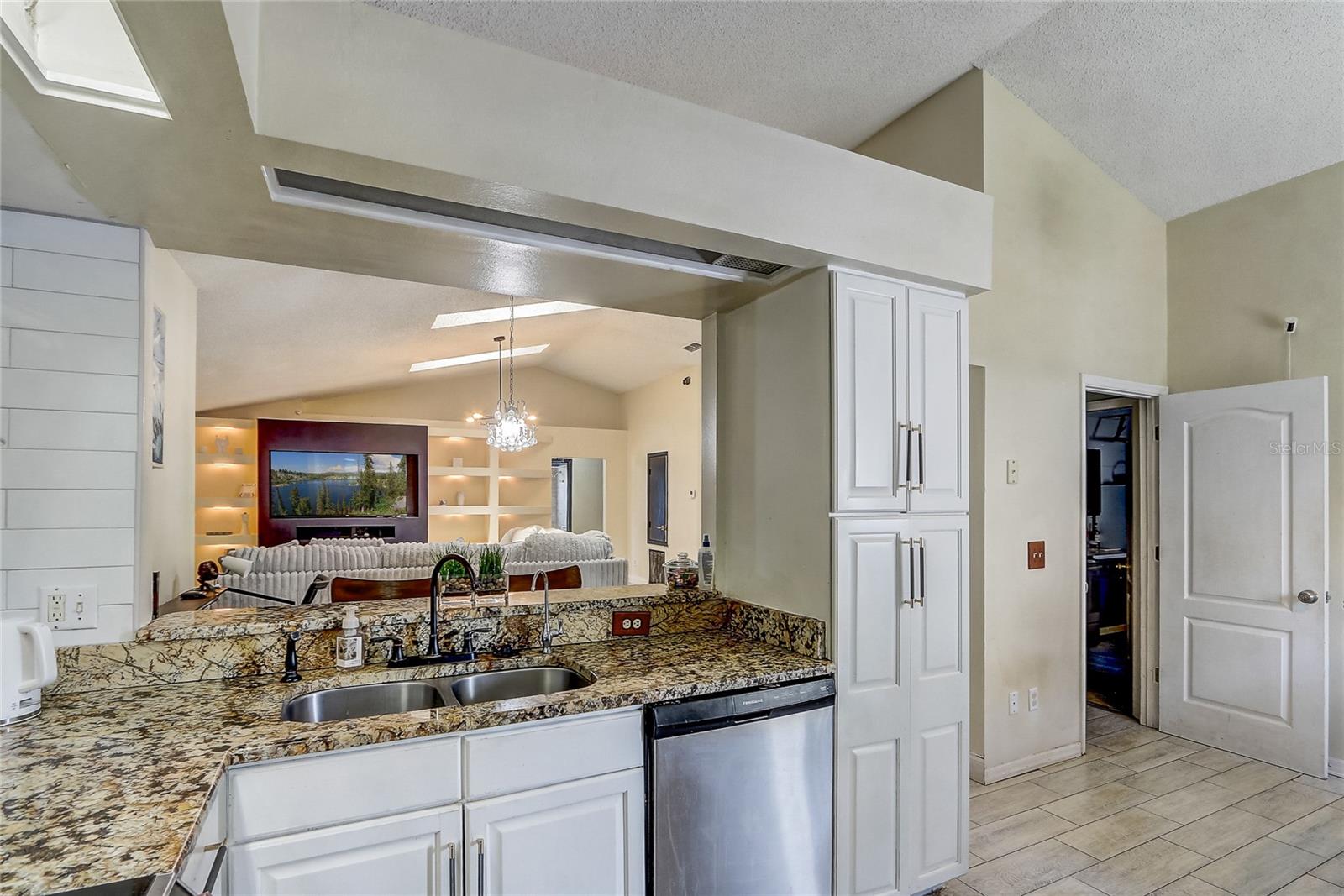 2191 ALCLOBE CIR, OCOEE, FL — photo 14