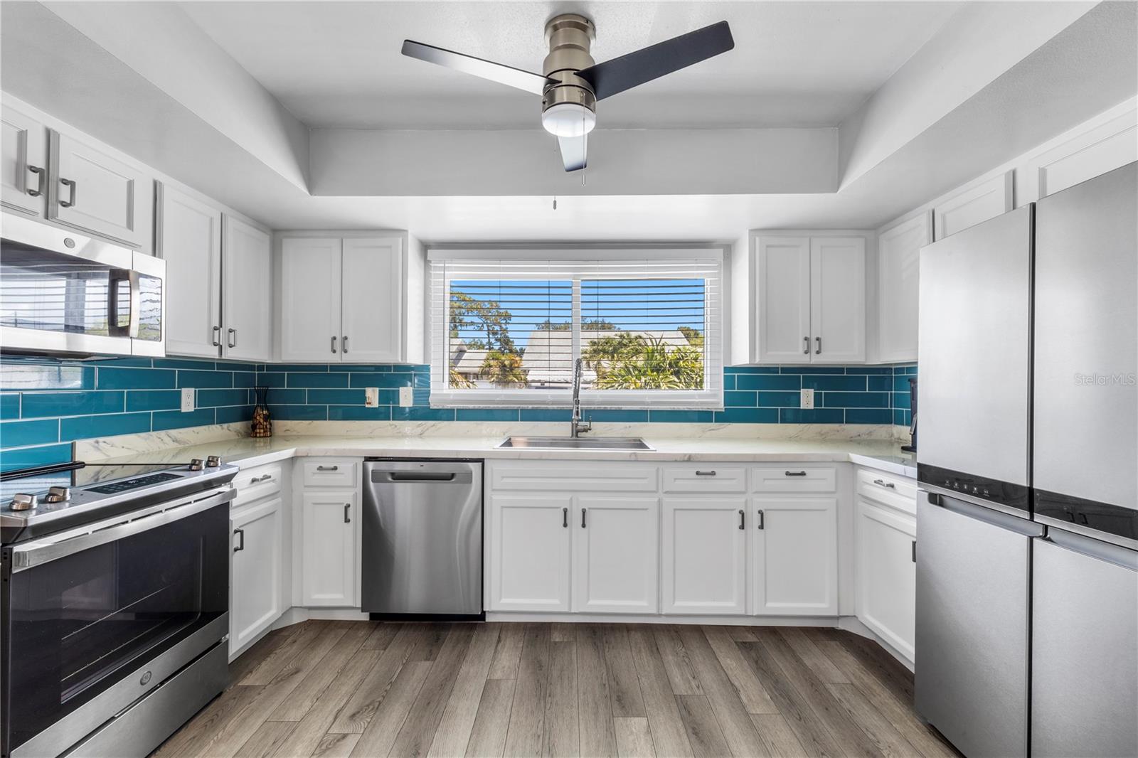 3122 WHISPERING DR N, LARGO, FL — photo 6