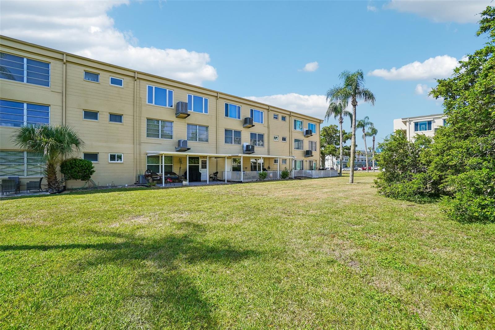2402 ECUADORIAN WAY #28, CLEARWATER, FL — photo 21