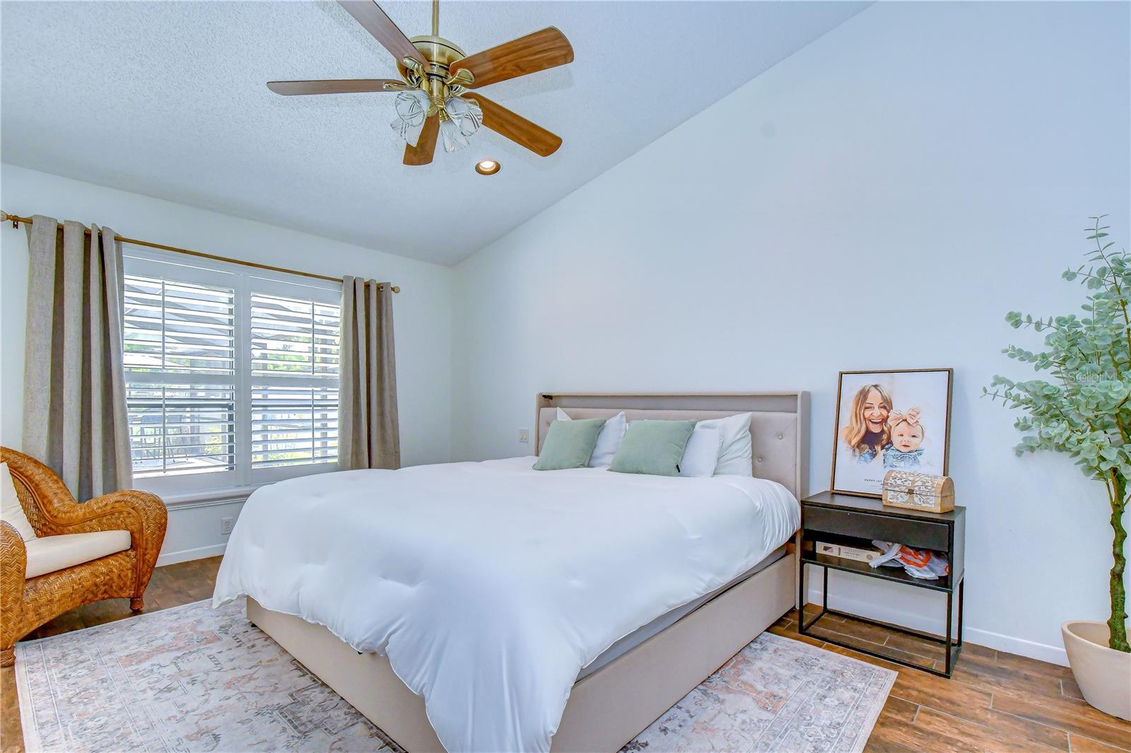 16605 E COURSE DR, TAMPA, FL — photo 19