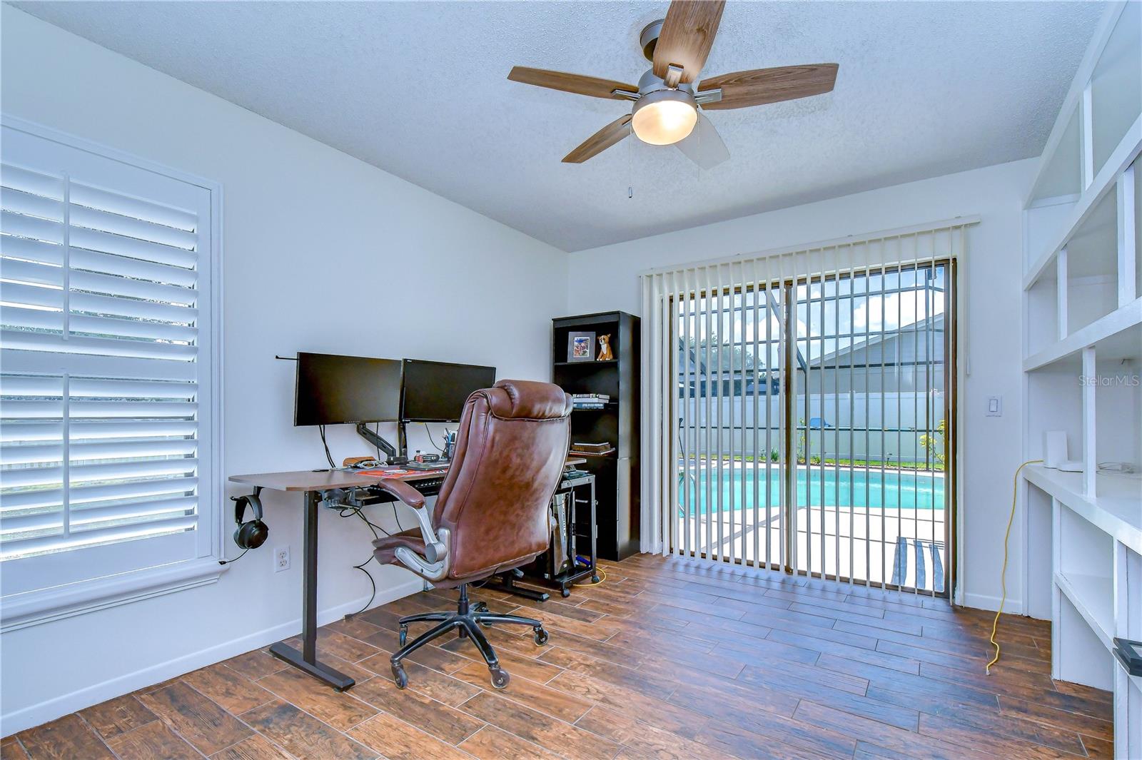 16605 E COURSE DR, TAMPA, FL — photo 25