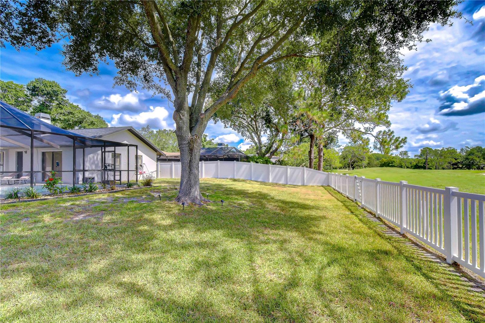 16605 E COURSE DR, TAMPA, FL — photo 39