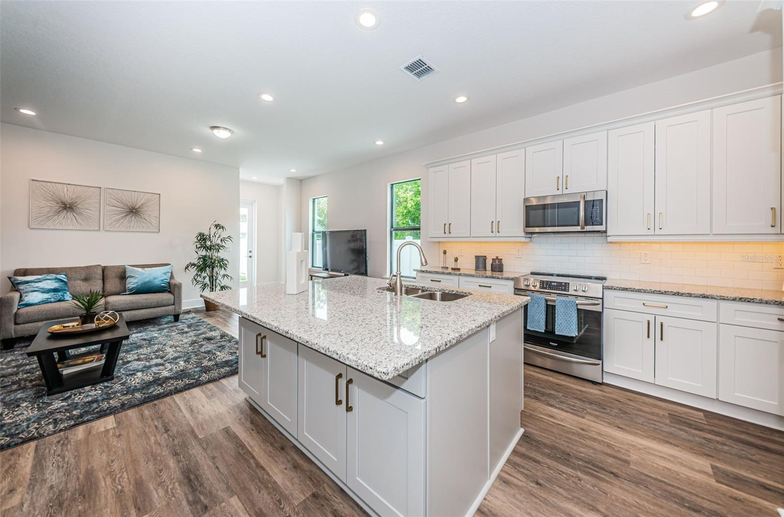 5964 CENTRAL AVE, NEW PORT RICHEY, FL — photo 12